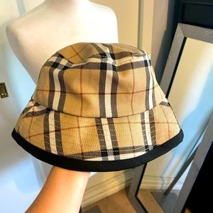 Burberry style, bucket hat